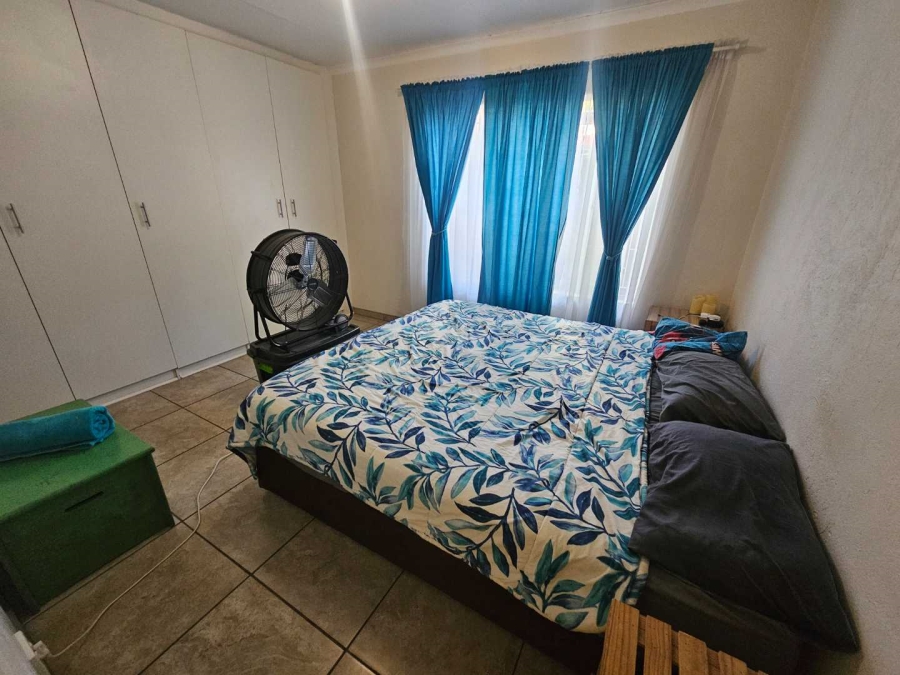 To Let 3 Bedroom Property for Rent in Mountain View Gauteng