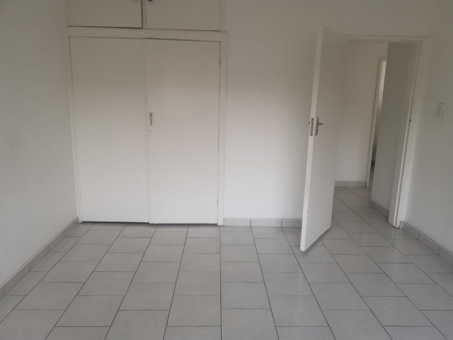 To Let 1 Bedroom Property for Rent in Lambton Gauteng