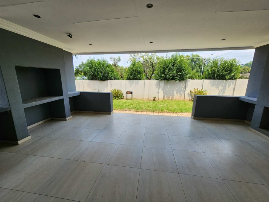 To Let 4 Bedroom Property for Rent in Rietondale Gauteng