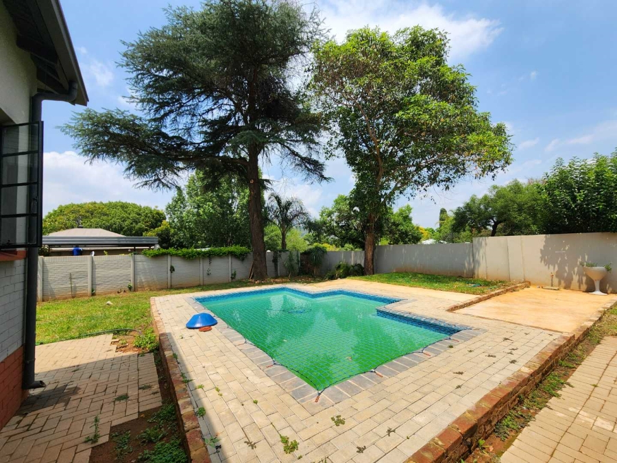 To Let 4 Bedroom Property for Rent in Rietondale Gauteng