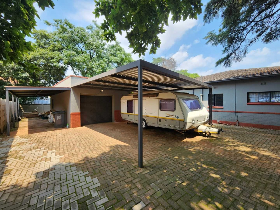 To Let 4 Bedroom Property for Rent in Rietondale Gauteng