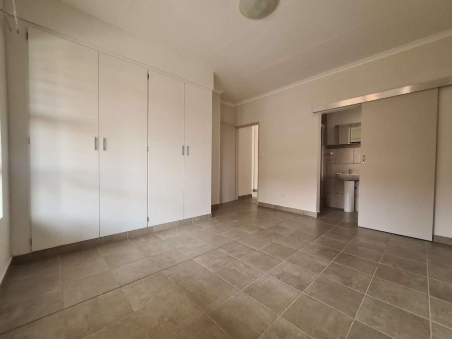 To Let 2 Bedroom Property for Rent in Wierdapark Gauteng