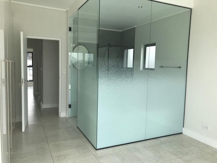 To Let 2 Bedroom Property for Rent in The Polofields Gauteng