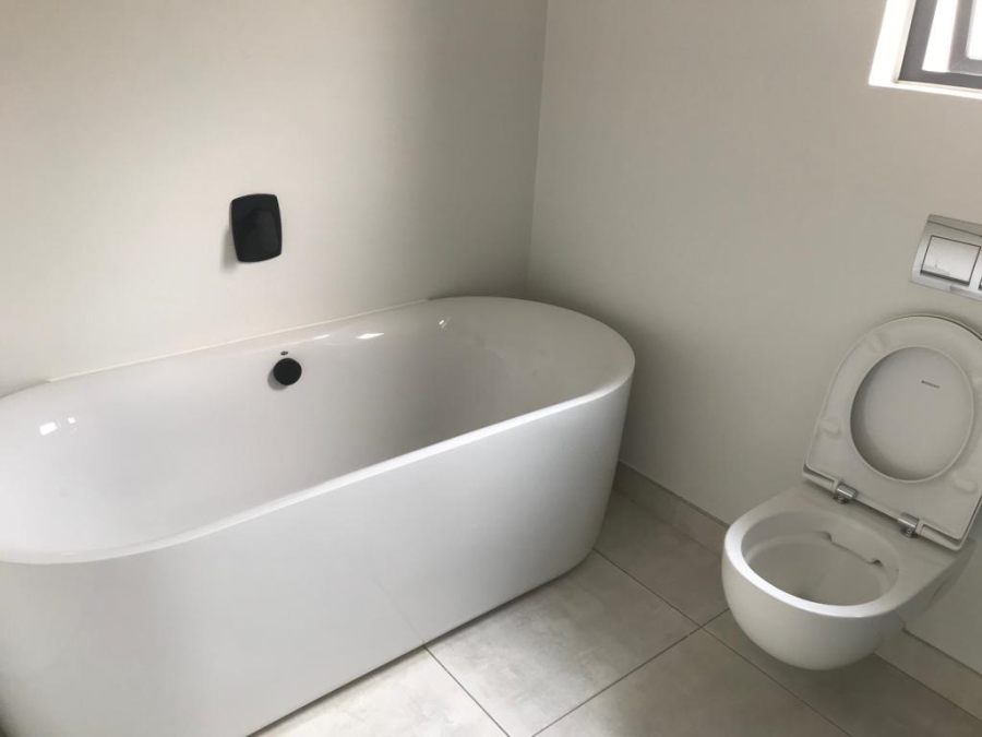 To Let 2 Bedroom Property for Rent in The Polofields Gauteng