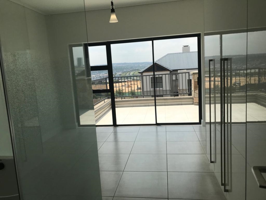To Let 2 Bedroom Property for Rent in The Polofields Gauteng