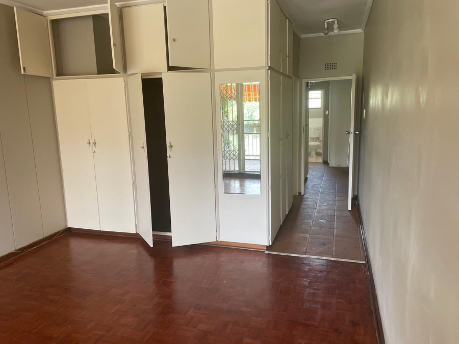To Let 3 Bedroom Property for Rent in Illovo Gauteng