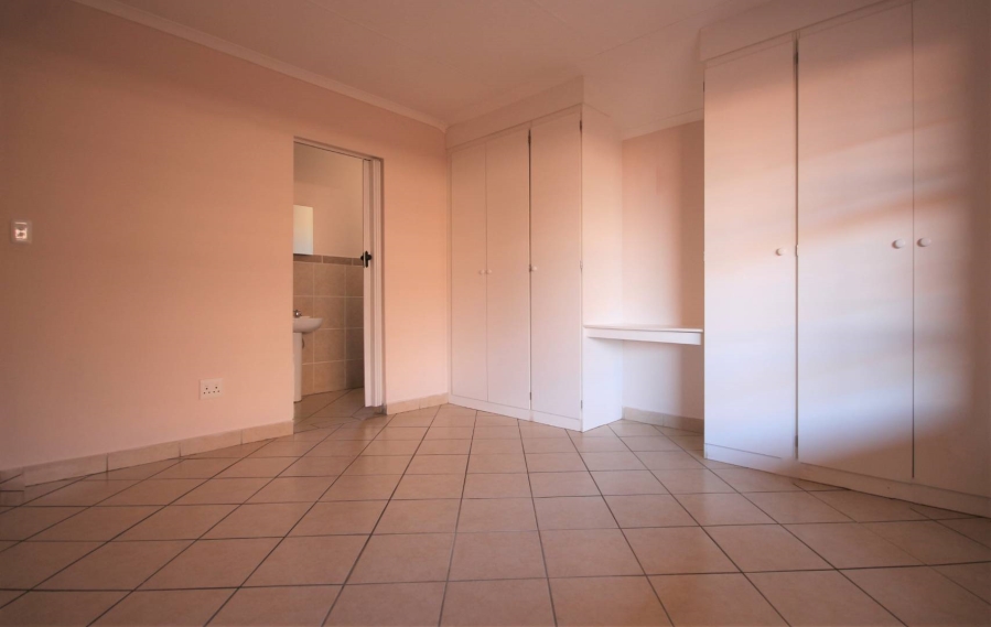 2 Bedroom Property for Sale in Hazeldean Gauteng