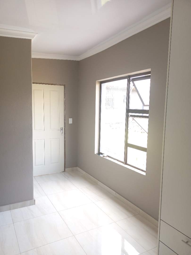 To Let 1 Bedroom Property for Rent in Kempton Park Gauteng