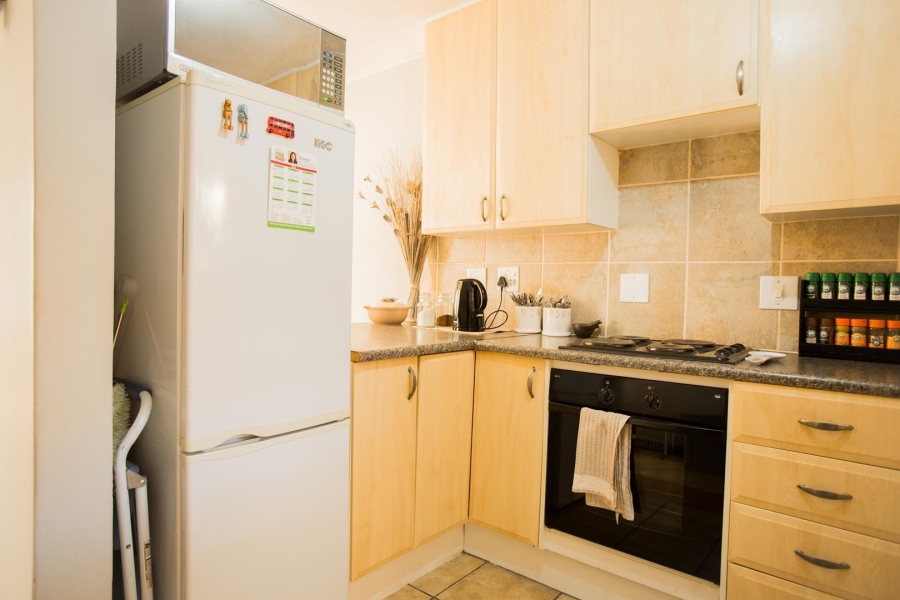 To Let 2 Bedroom Property for Rent in Mooikloof Ridge Gauteng