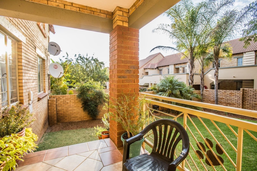 To Let 2 Bedroom Property for Rent in Mooikloof Ridge Gauteng