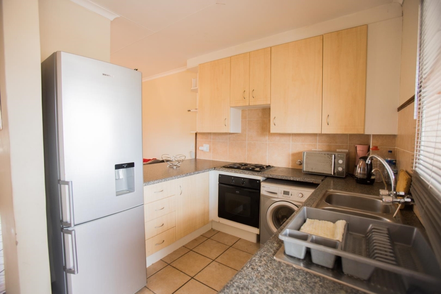 To Let 2 Bedroom Property for Rent in Mooikloof Ridge Gauteng