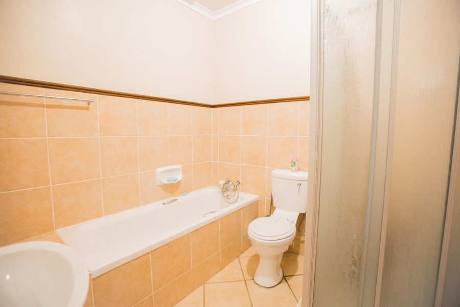 To Let 2 Bedroom Property for Rent in Mooikloof Ridge Gauteng