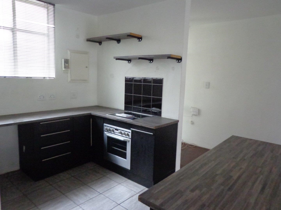 To Let 1 Bedroom Property for Rent in Killarney Gauteng