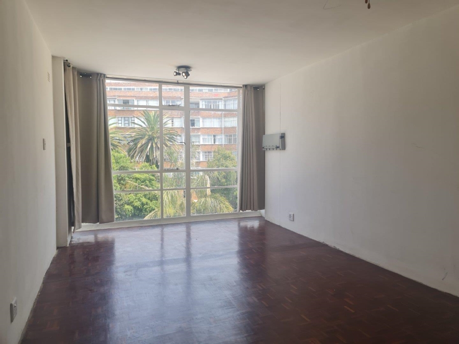 To Let 1 Bedroom Property for Rent in Killarney Gauteng