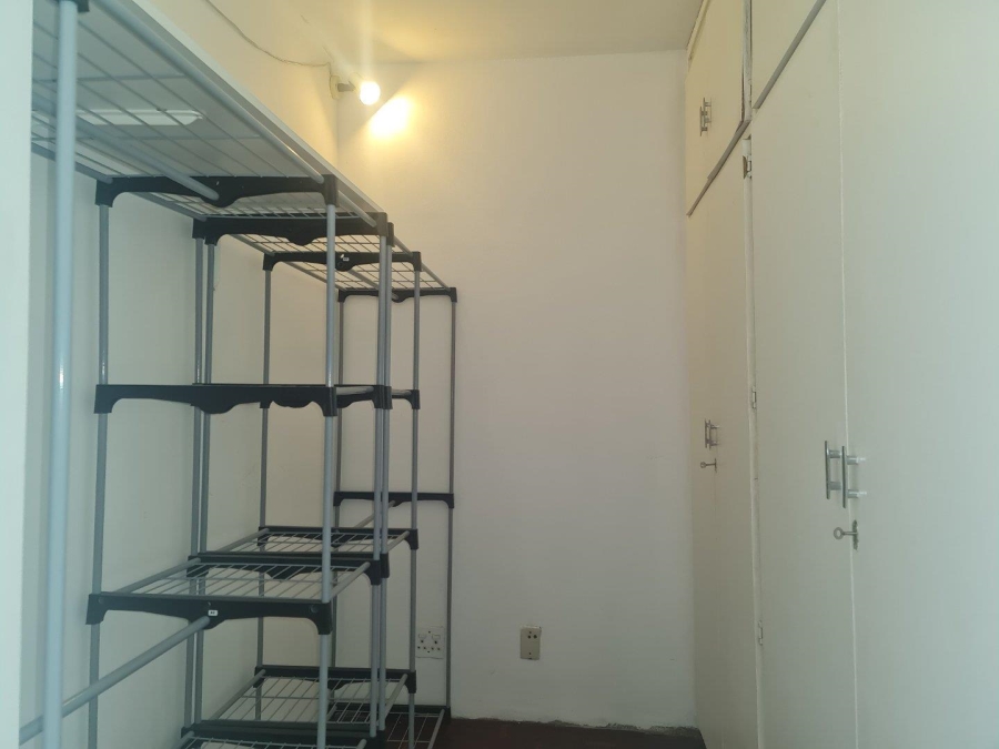 To Let 1 Bedroom Property for Rent in Killarney Gauteng