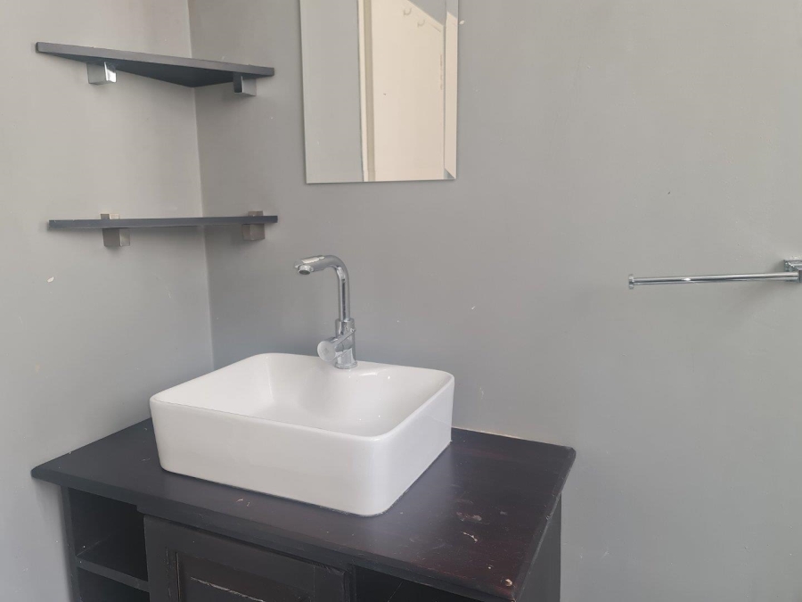 To Let 1 Bedroom Property for Rent in Killarney Gauteng