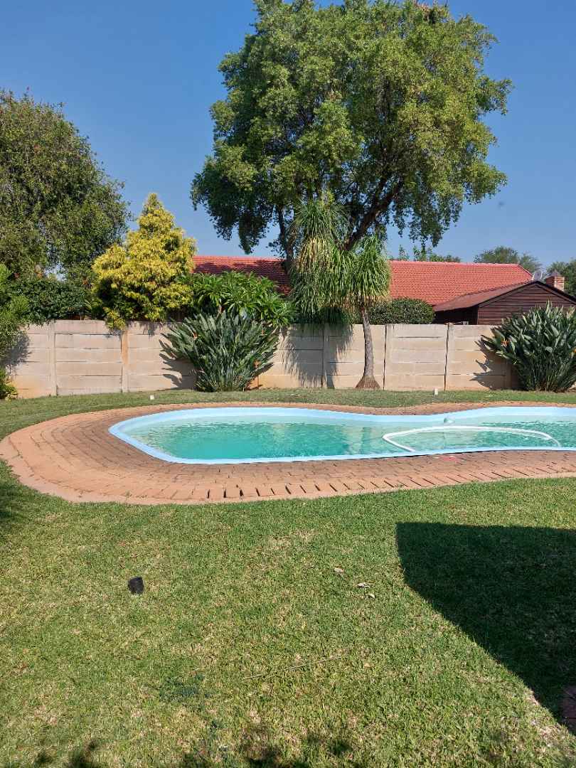To Let 2 Bedroom Property for Rent in Doornpoort Gauteng