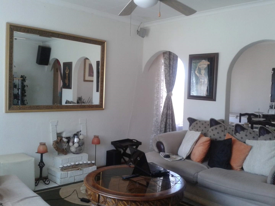 To Let 3 Bedroom Property for Rent in Lindhaven Gauteng