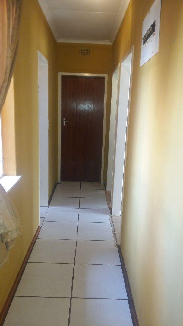 To Let 3 Bedroom Property for Rent in Lindhaven Gauteng