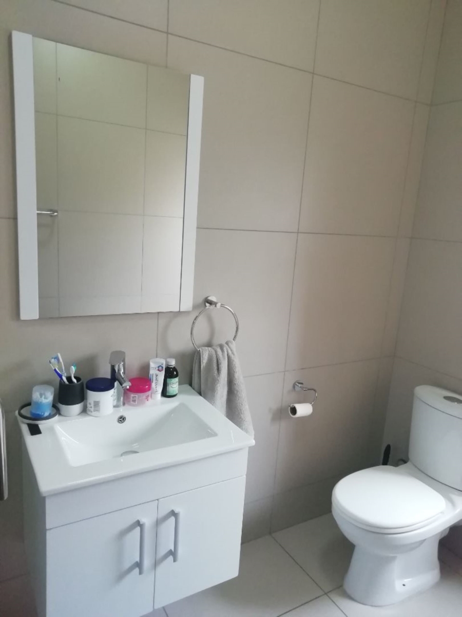 2 Bedroom Property for Sale in Lilianton Gauteng