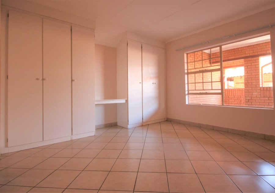 To Let 2 Bedroom Property for Rent in Hazeldean Gauteng