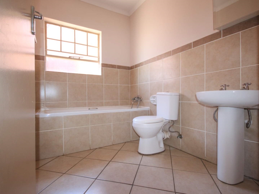 To Let 2 Bedroom Property for Rent in Hazeldean Gauteng