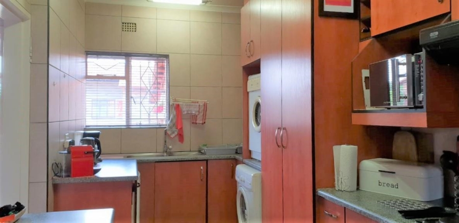 To Let 3 Bedroom Property for Rent in Brackenhurst Gauteng