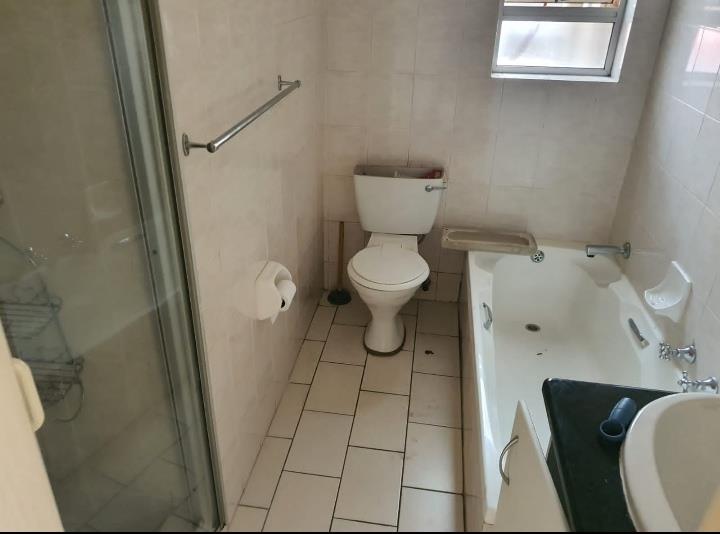 To Let 1 Bedroom Property for Rent in Sandown Gauteng