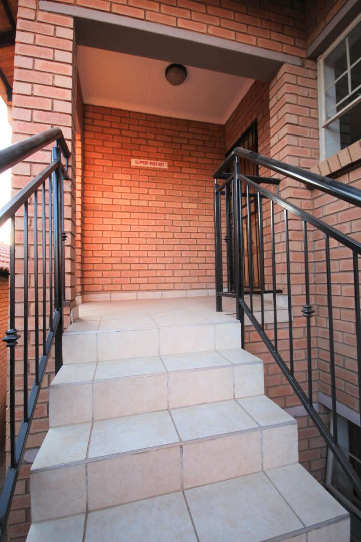 To Let 2 Bedroom Property for Rent in Hazeldean Gauteng