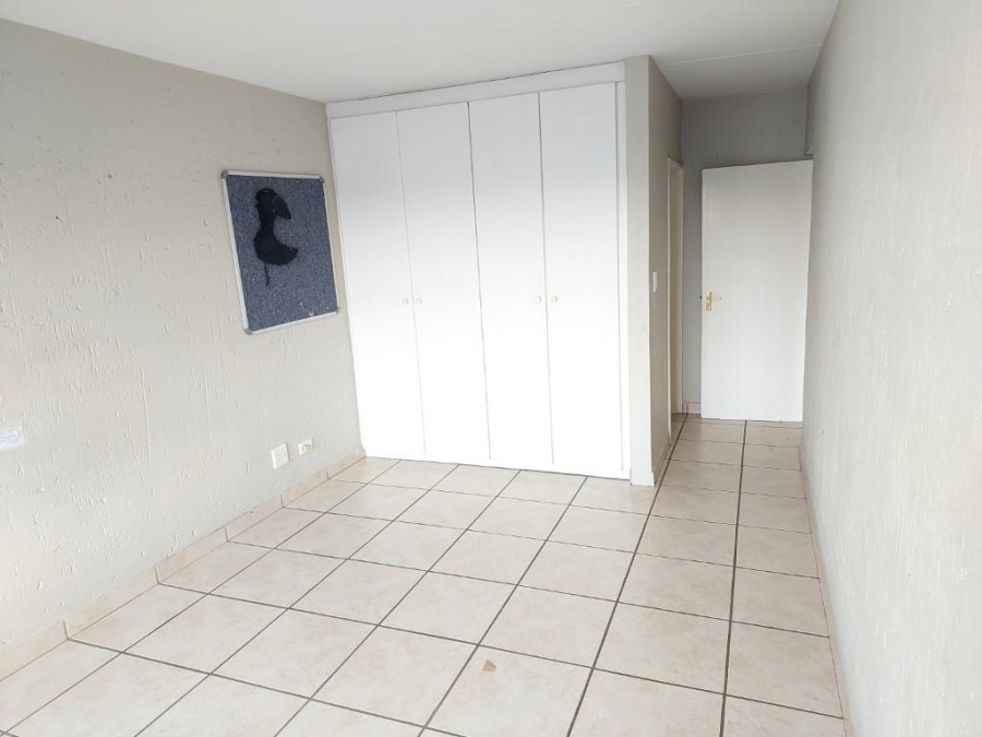 To Let 2 Bedroom Property for Rent in Paulshof Gauteng