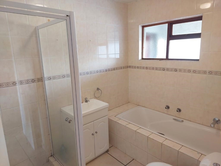 To Let 2 Bedroom Property for Rent in Paulshof Gauteng