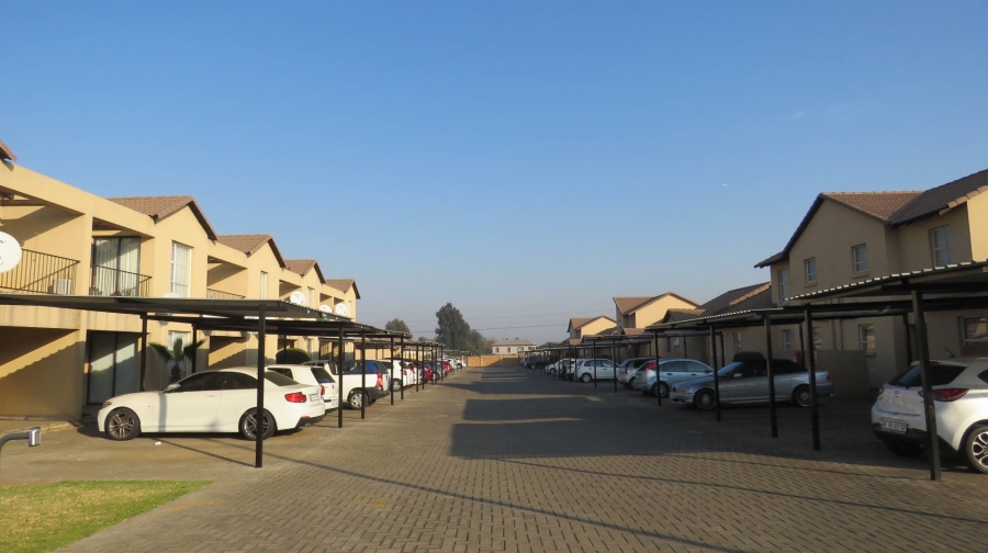 To Let 1 Bedroom Property for Rent in Albertsdal Gauteng