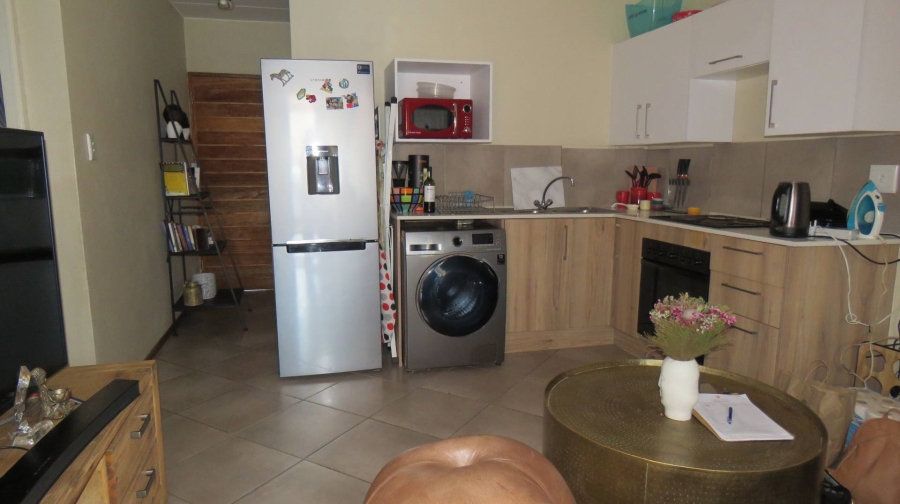 To Let 1 Bedroom Property for Rent in Albertsdal Gauteng