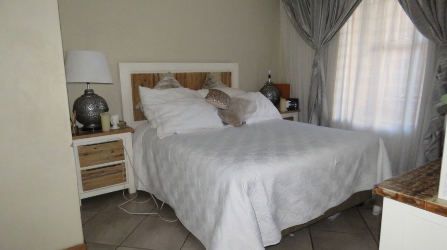 To Let 1 Bedroom Property for Rent in Albertsdal Gauteng