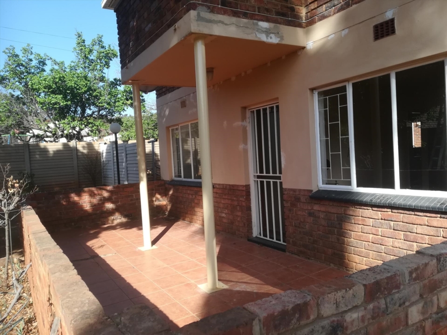 To Let 2 Bedroom Property for Rent in Lyttelton Manor Gauteng