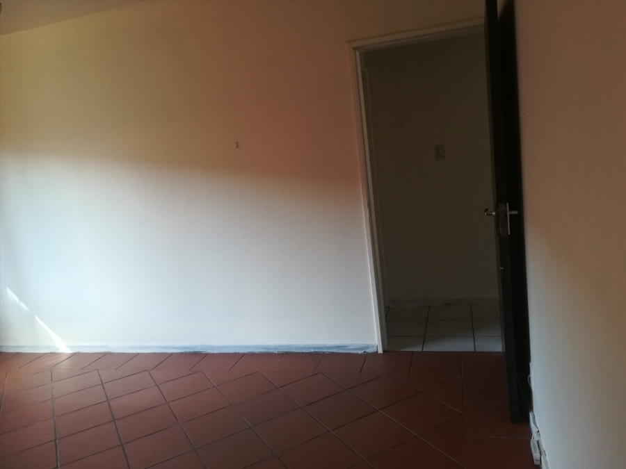 To Let 2 Bedroom Property for Rent in Lyttelton Manor Gauteng