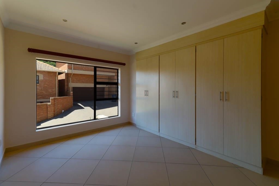 To Let 3 Bedroom Property for Rent in Olympus Gauteng