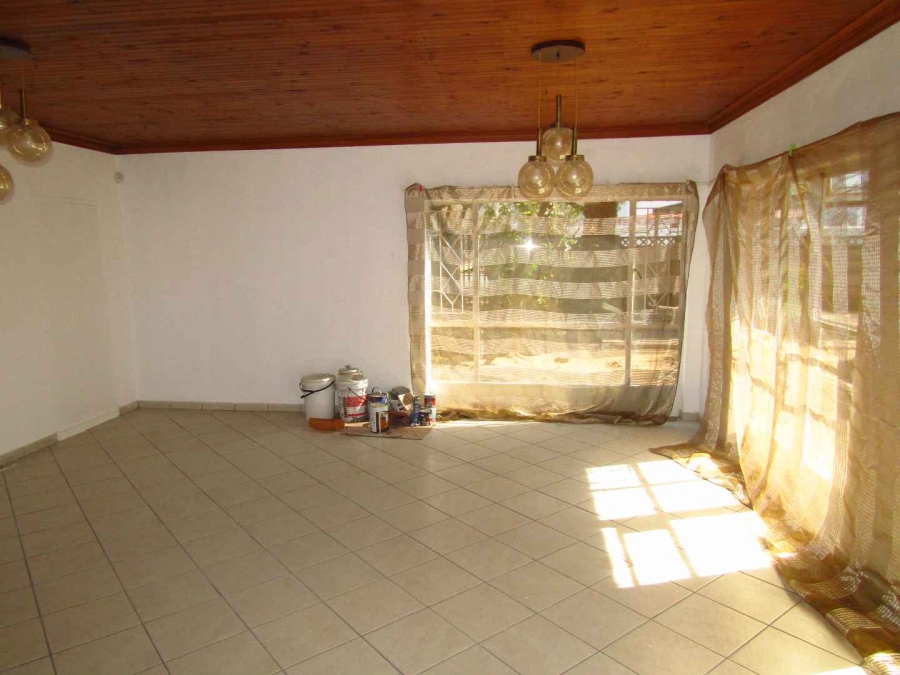 To Let 3 Bedroom Property for Rent in Brackenhurst Gauteng