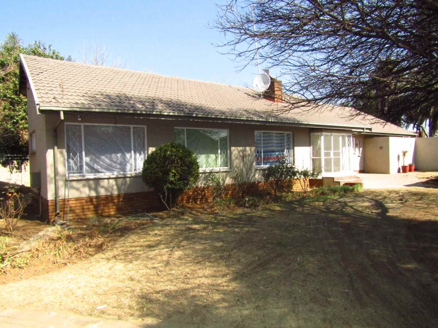 To Let 3 Bedroom Property for Rent in Brackenhurst Gauteng