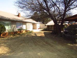 To Let 3 Bedroom Property for Rent in Brackenhurst Gauteng