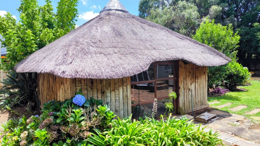 To Let 3 Bedroom Property for Rent in Brackenhurst Gauteng