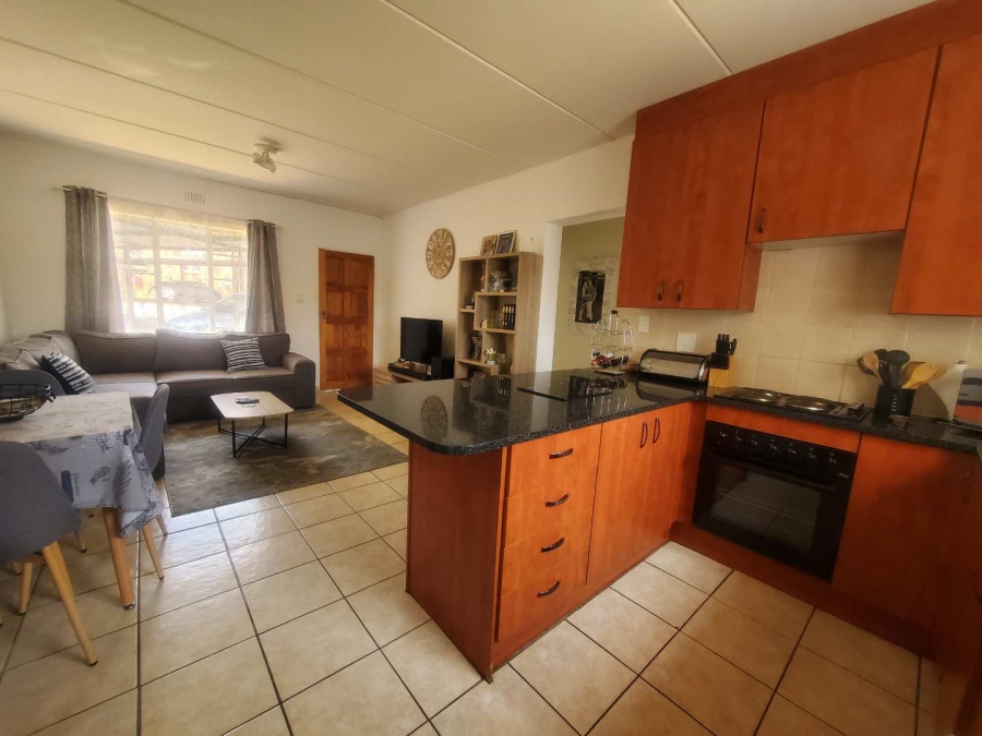 To Let 2 Bedroom Property for Rent in Strubensvallei Gauteng