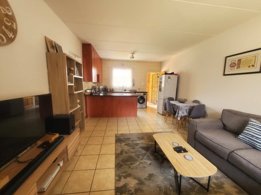 To Let 2 Bedroom Property for Rent in Strubensvallei Gauteng