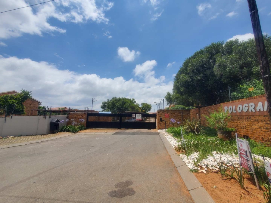 To Let 2 Bedroom Property for Rent in Strubensvallei Gauteng