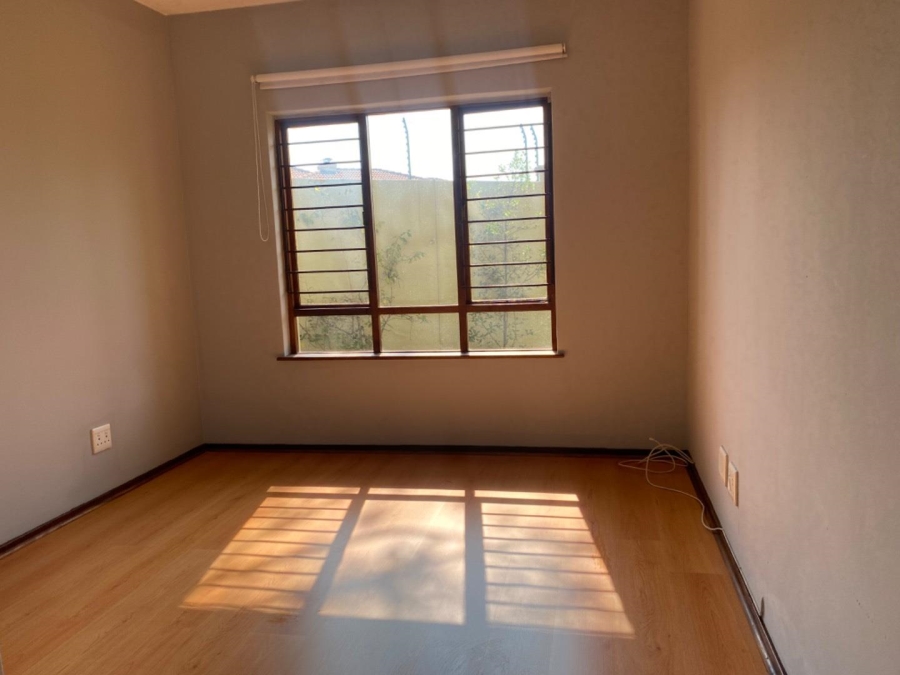 To Let 2 Bedroom Property for Rent in Morningside Gauteng