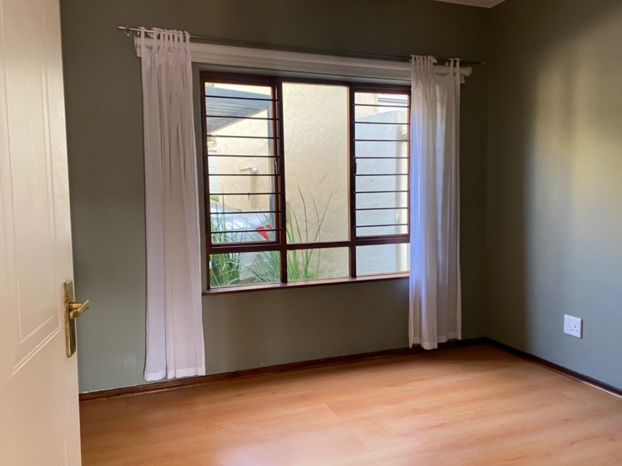 To Let 2 Bedroom Property for Rent in Morningside Gauteng