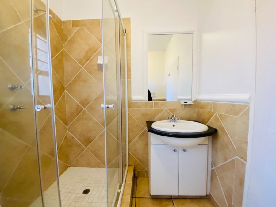 To Let 2 Bedroom Property for Rent in Morningside Gauteng