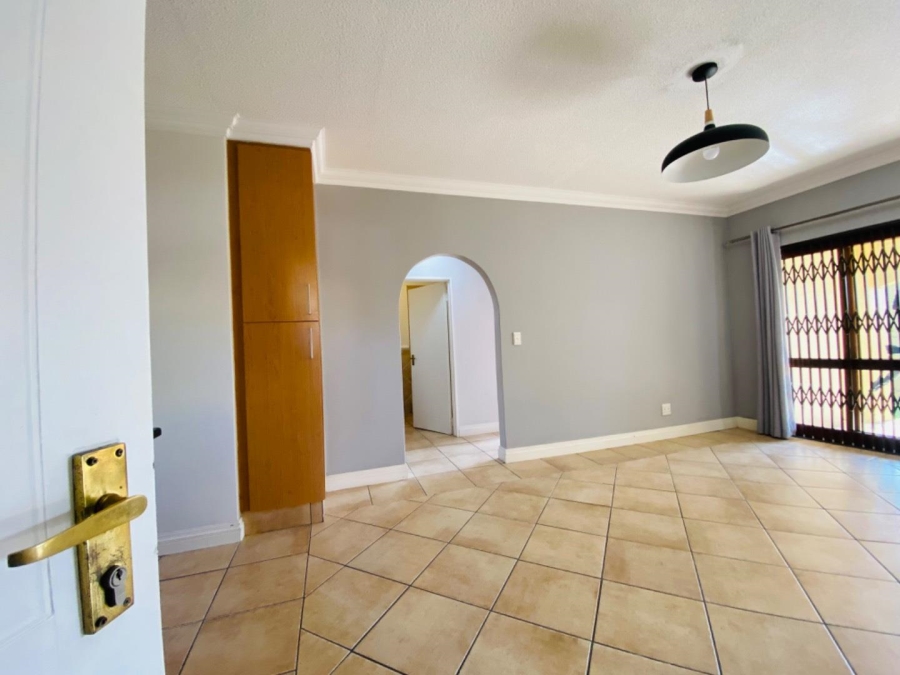 To Let 2 Bedroom Property for Rent in Morningside Gauteng
