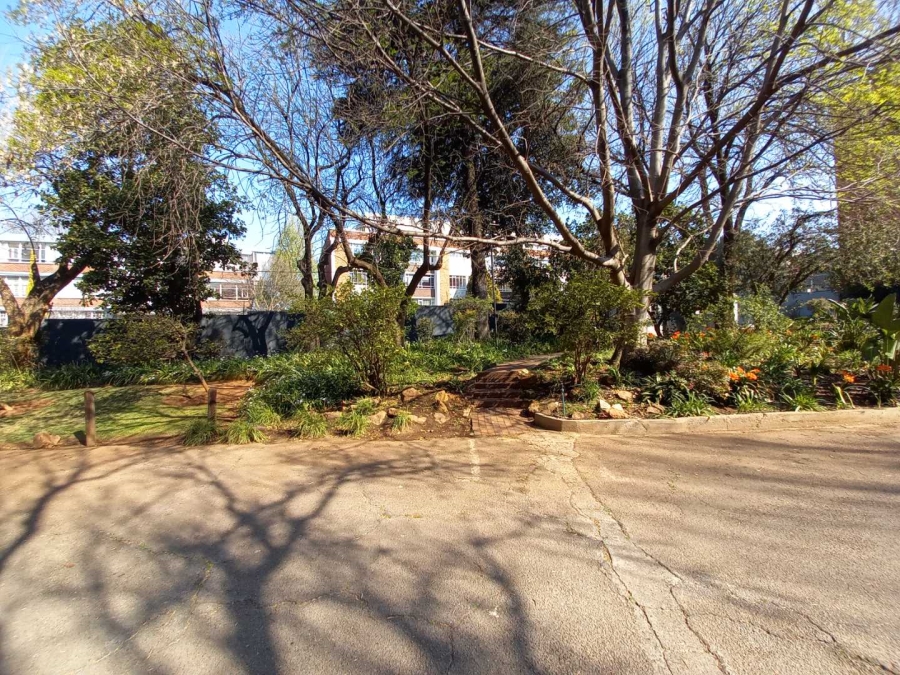 2 Bedroom Property for Sale in Illovo Gauteng