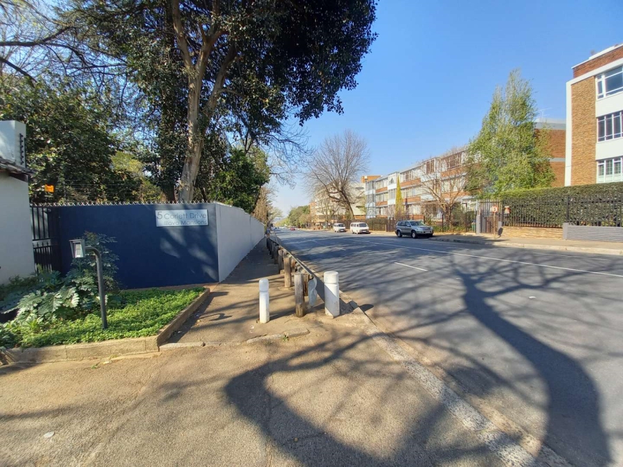 2 Bedroom Property for Sale in Illovo Gauteng